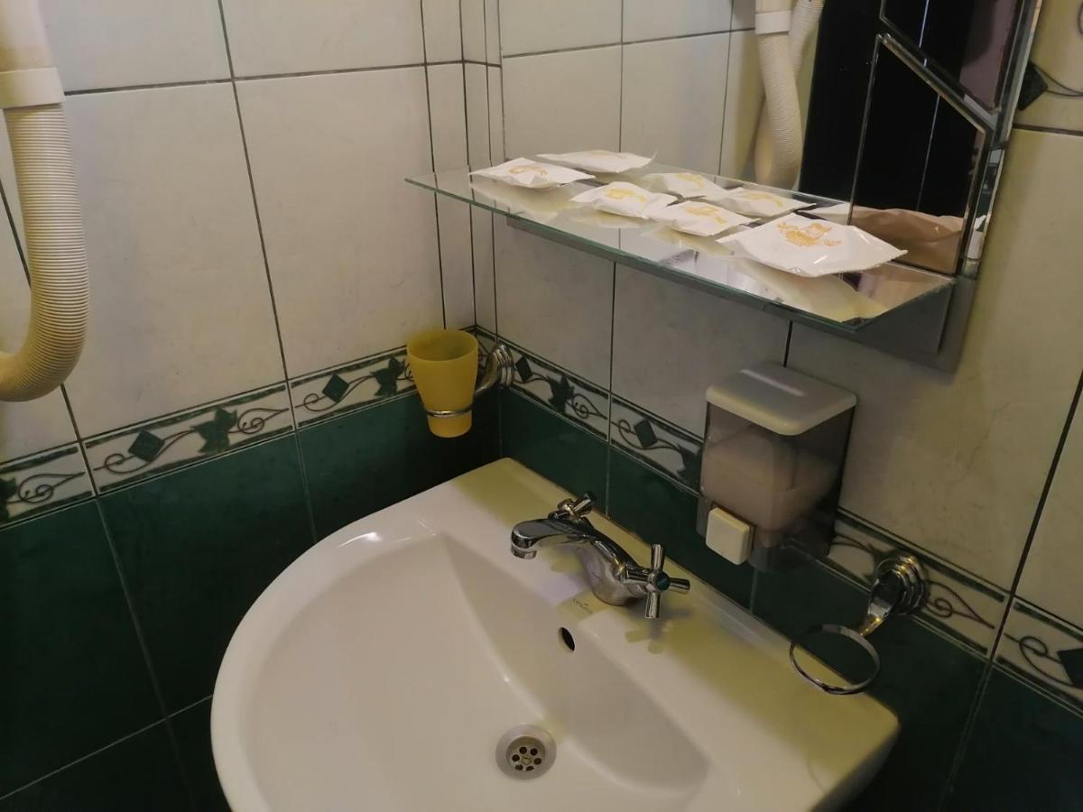 Argo Premium Hotel Lviv Ngoại thất bức ảnh