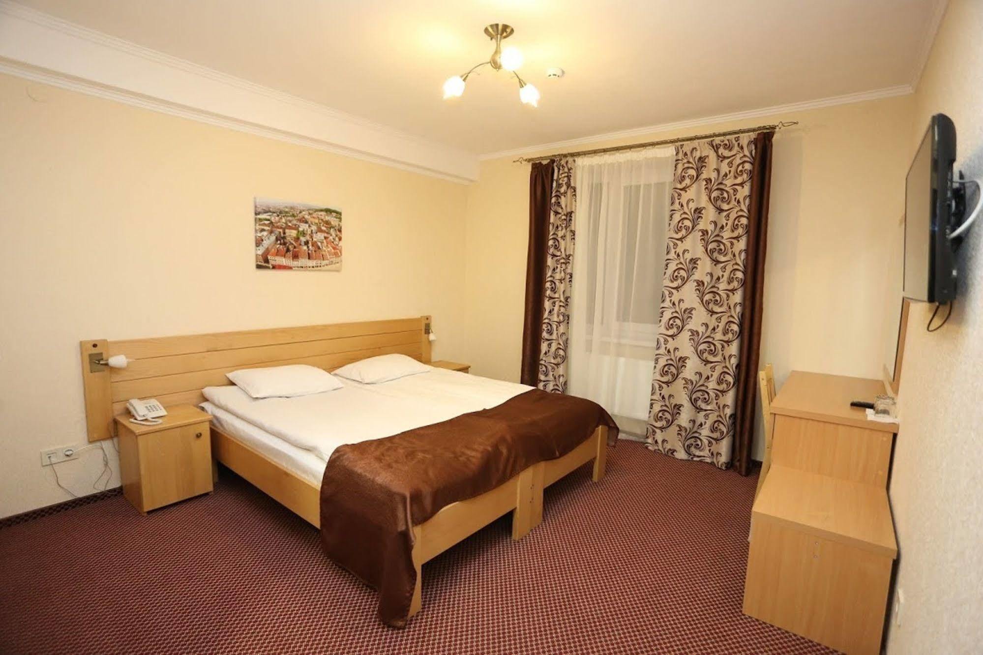 Argo Premium Hotel Lviv Ngoại thất bức ảnh
